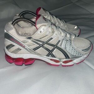 Women’s Asics Gel-Kayano 17 Running Shoes Size 6.5